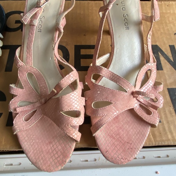 Heels - Picture 1 of 2